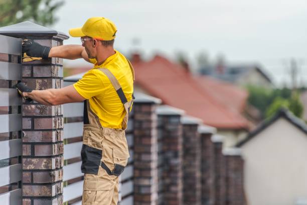 Fence Builder Saskatoon